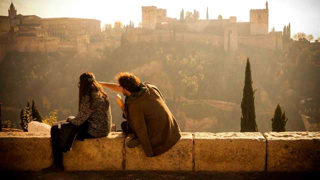 Scopri la magia di Granada!