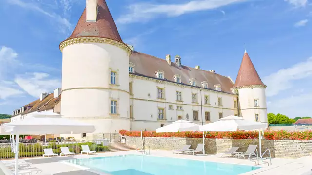 Viaje a través del tiempo en un castillo borgoñón