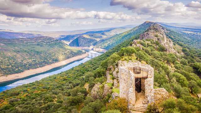 Escapada con cena en el Parque Nacional de Monfragüe