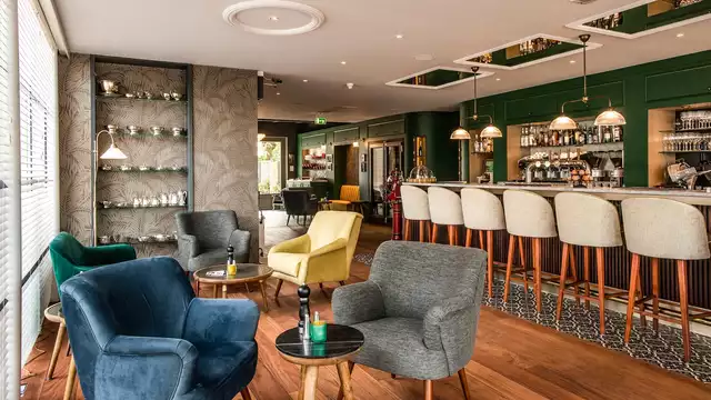 Alojamiento de lujo en La Haya con desayuno, spa y un relajante masaje