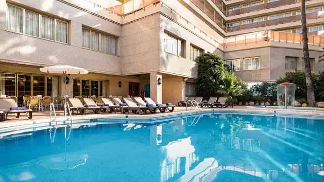 Pension complète au pied de la plage de la Costa Brava
