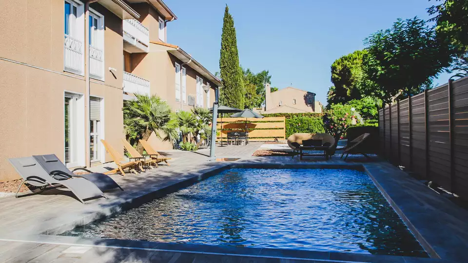 Sejour a Hyeres avec piscine et verre de bienvenue