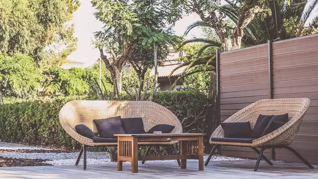 Sejour a Hyeres avec piscine et verre de bienvenue