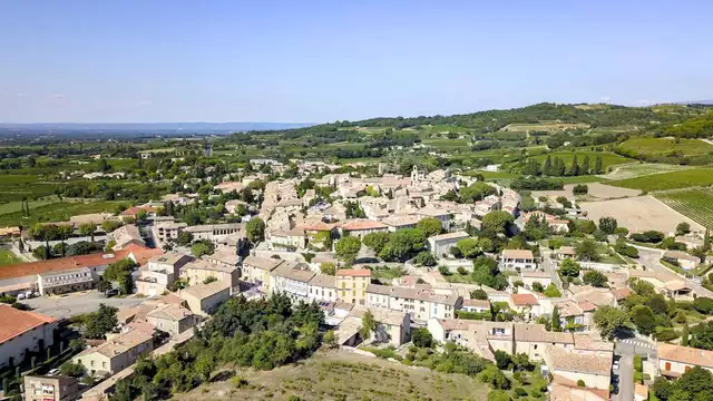 Charme provençal dans une batisse de charme
