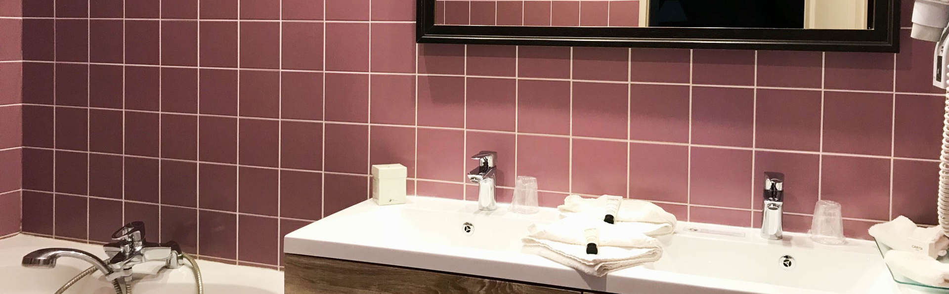 Manoir de la Poterie SPA 'Les Thermes'  - EDIT_NEW_BATHROOM.jpg