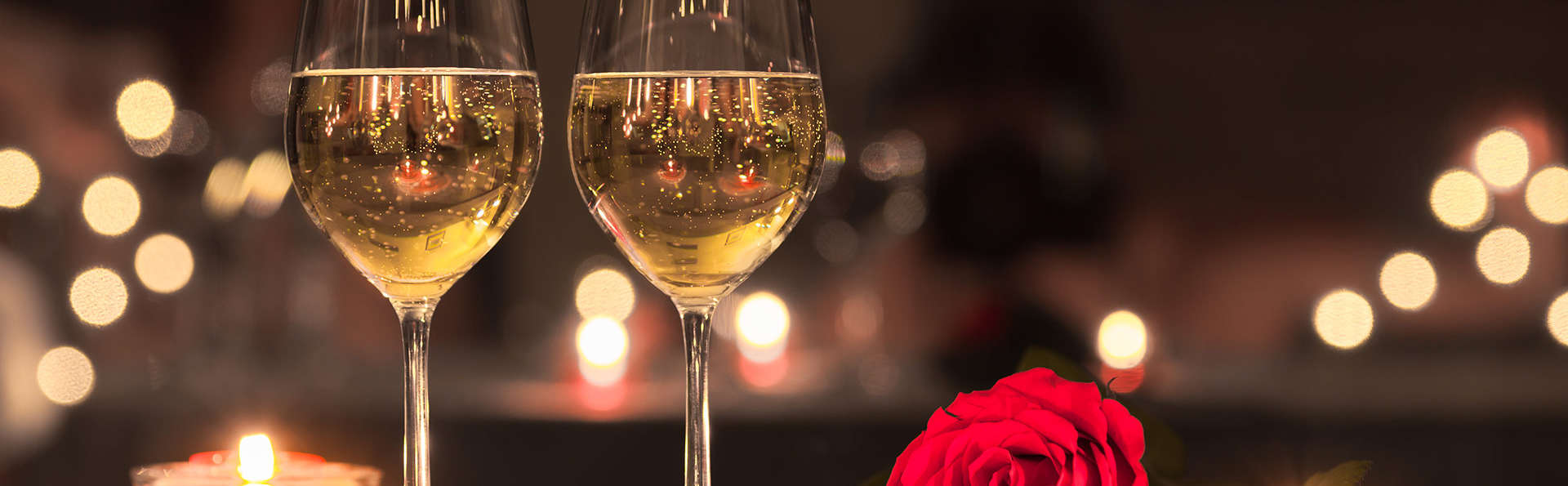 Valentijnsuitje met diner bij kaarslicht, romantische dans en spa