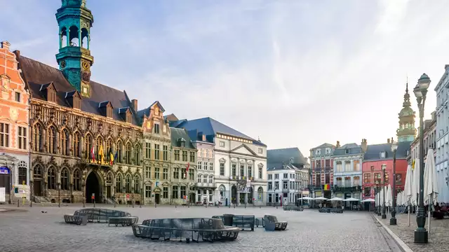 Nuitée dans un hôtel design près de Mons, avec petit-déjeuner