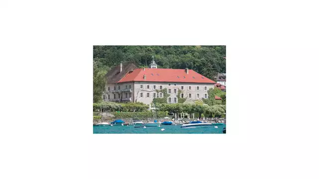 Charme avec vue sur la Lac d Annecy