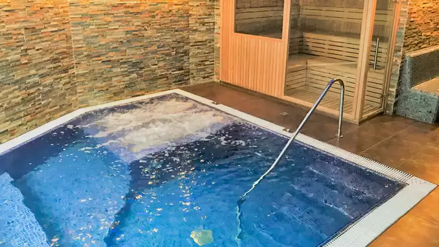Andorre: avec demi-pension et accès au spa entre montagnes