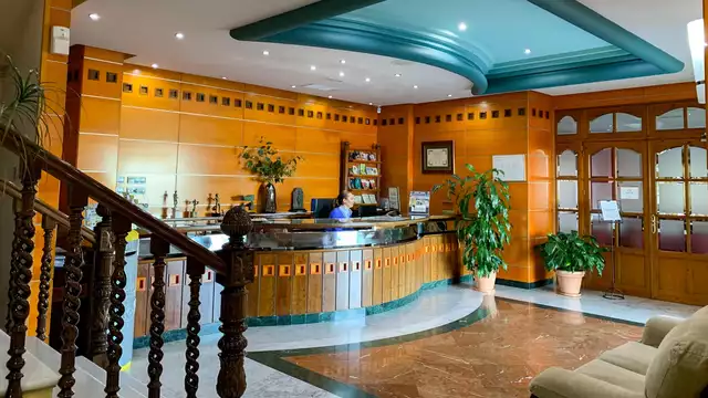Escapada Romantica con cena y jacuzzi privado en Suite cerca de Antequera
