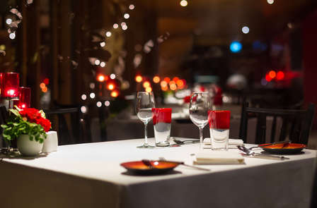 Dîner gastronomique romantique avec cava inclus dans un hôtel de prestige à Almansa (apd 2 nuits)