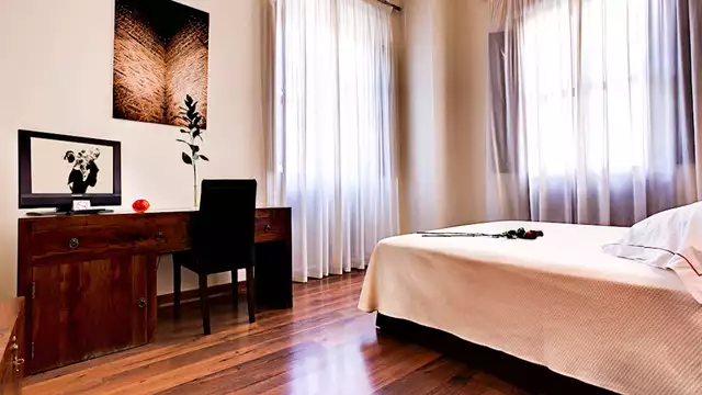 Escapada a las afueras de Granada con cena tipica en hotel con encanto