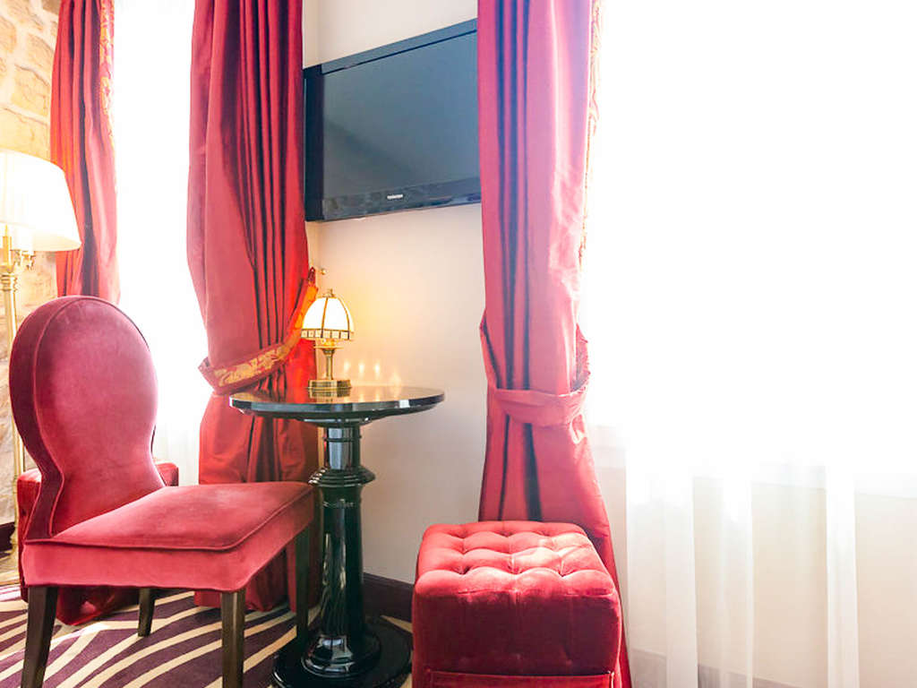Champagne et chocolats à Paris en Junior Suite - 4* - 13