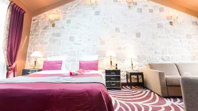 Champagne e cioccolatini a Parigi in junior suite