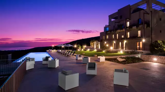 Séjour en chambre quadruple dans un domaine avec piscine dans la campagne de Ragusa