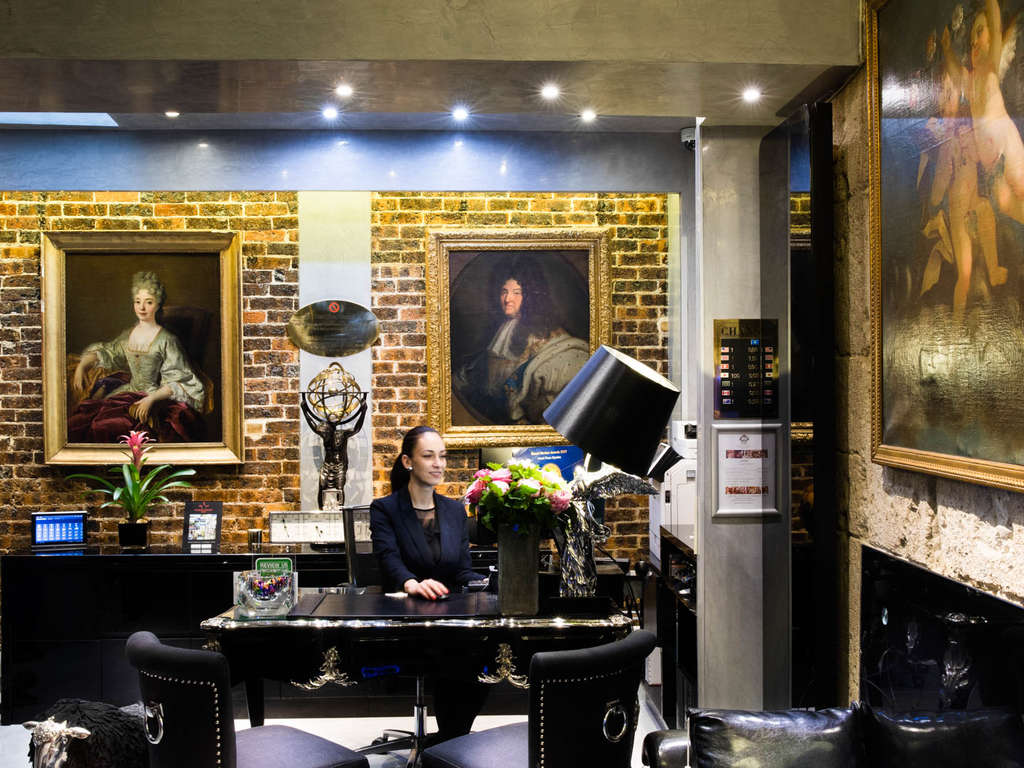 Élégance Et ambiance feutrée dans un hôtel typiquement parisien - 4* - 1