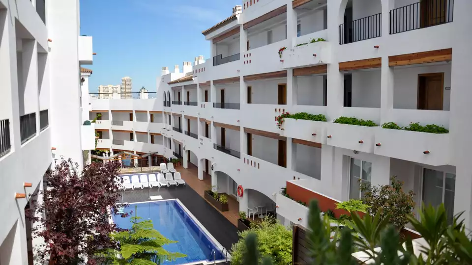 Escapada en Peniscola Apartamentos junto al mar en media pension y nino gratis