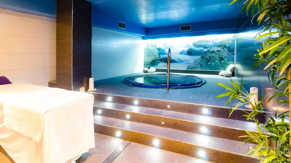Escapada Relax con Spa y bombones en Potes desde noches