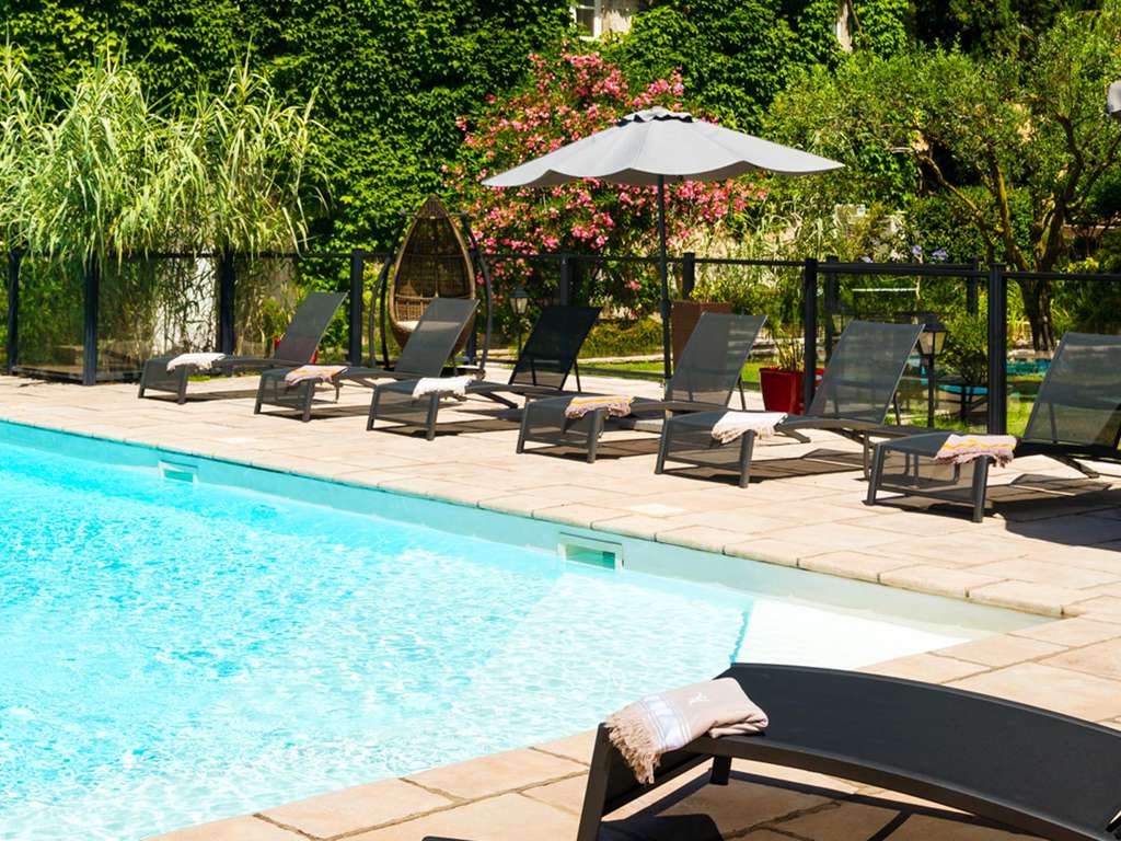 Escapade en chambre deluxe dans une bastide du XIVe siècle - 5* - 2