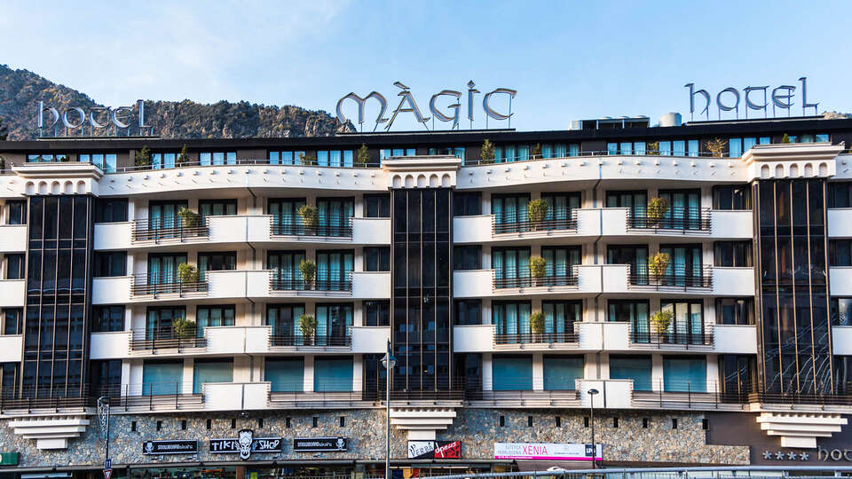 Escapada de montana media pension en el Centro de Andorra la Vella