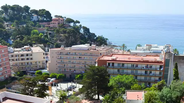 Soleil, mer et demi-pension avec séjour enfant inclus à Lloret de Mar (à partir de 3 nuits)
