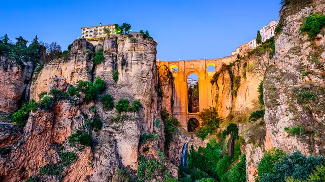 Gastronomisch weekendje in Ronda met ontbijt en diner inbegrepen