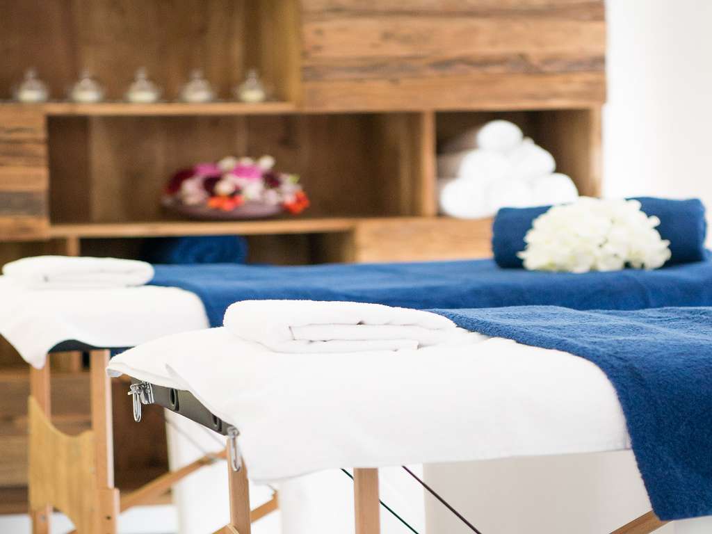 Profitez d'un moment de détente à Nice avec piscine et bain bouillonnant en rooftop face aux Alpes ! - 4* - 20