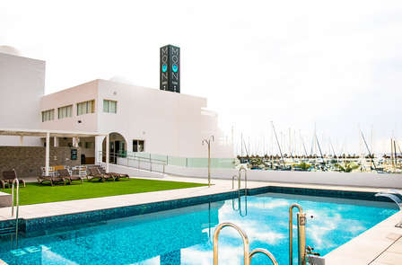 Escapade détente : accès au spa et vue mer à Aguadulce, dans la province d'Almeria