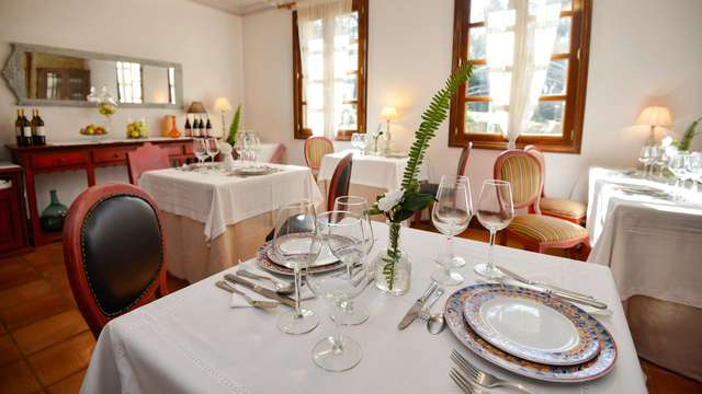 Dîner gastronomique pour 2 adultes