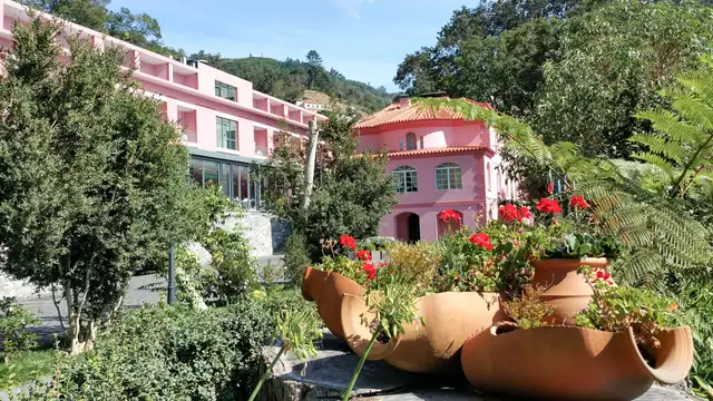 Escapada con Cena, Spa y botella de cava en un hotel 5* en la isla de Madeira