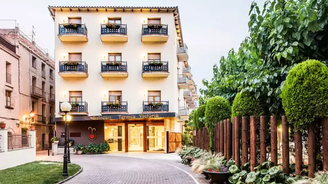 Escapada Premium Relax total Sesion de Spa privado con cava bombones y masaje de minutos