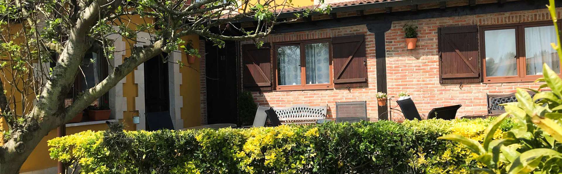 Posada de Ongayo - EDIT_NEW_FRONT3.jpg