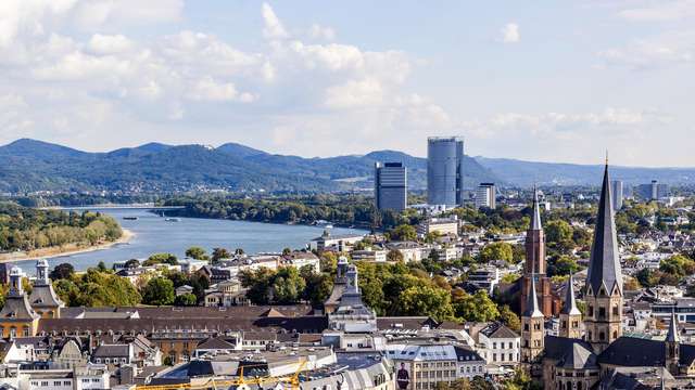 Pasea por las históricas calles de Bonn