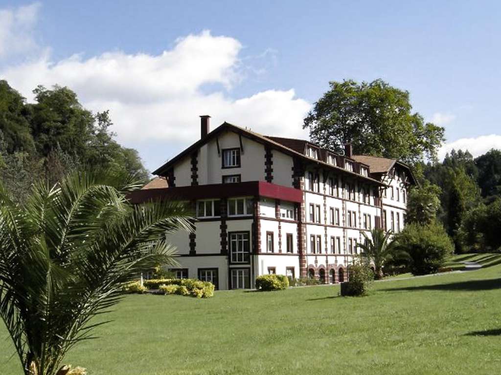 Vacances au Pays basque en demi-pension avec soins de bien-être - 2