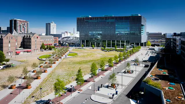 Ontdek de bruisende stad Leiden vanuit Wellness hotel incl. 2-gangen diner