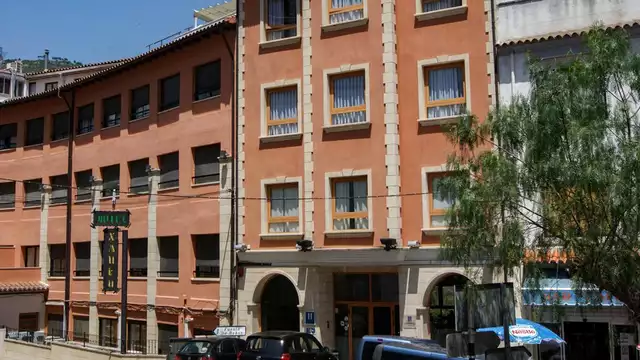 Descansa en un entorno unico con pension completa