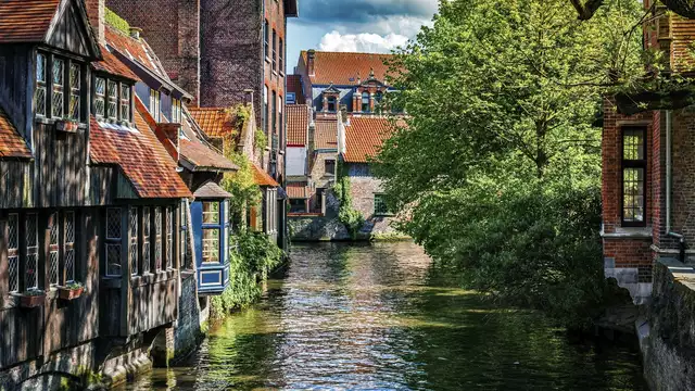 Offre promo : séjour à Bruges avec départ tardif et verre de bienvenue inclus