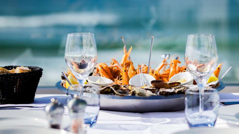 Pause detente avec plateau de fruits de mer a Biscarrosse