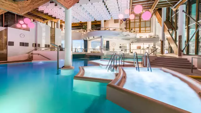 Overnachten in Unesco-stad Aken en ontspannen bij Thermae 2000 in Valkenburg
