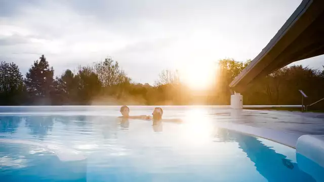Découvrez le charme de Valkenburg et détendez-vous dans le centre de bien-être de Thermae 2000