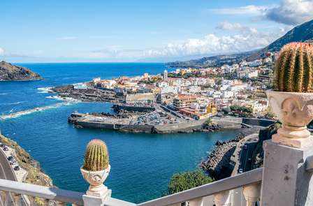Évadez-vous à Tenerife avec petit-déjeuner inclus dans un hôtel avec piscine et vue sur la mer