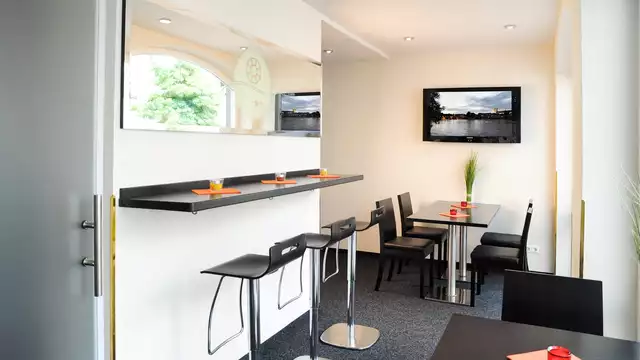 Geniet van comfort tijdens een overnachting met uitzicht op de Rijn vanaf nachten