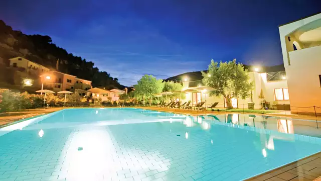 Séjour dans un resort en Ligurie avec petit déjeuner et dîner