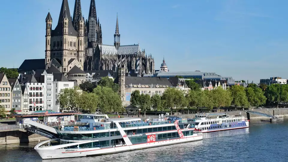 Decouvrez Cologne depuis l eau lors d une promenade relaxante en bateau