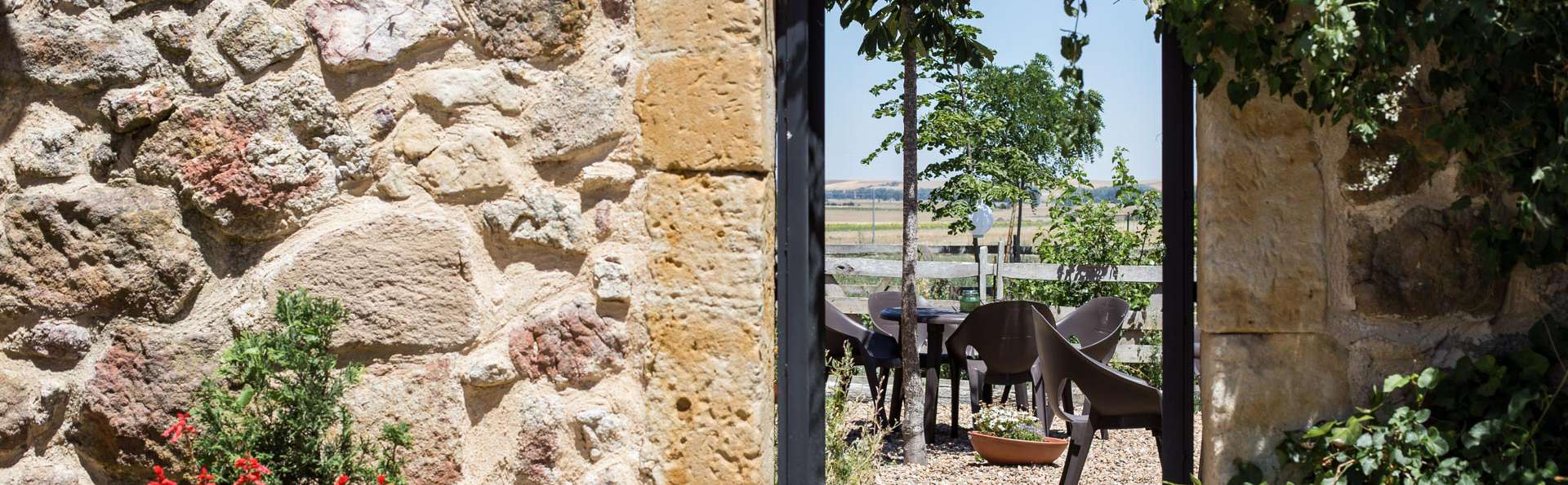 La Posada del Buen Camino - EDIT_EXTERIOR_06.jpg