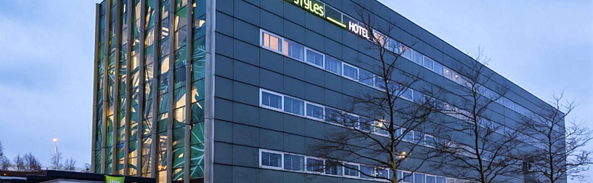 IBIS Styles Amsterdam Airport - EDIT_FRONT_01.jpg
