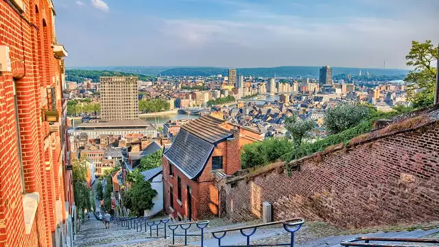 Pure romance a Liege avec champagne et atmosphere romantique