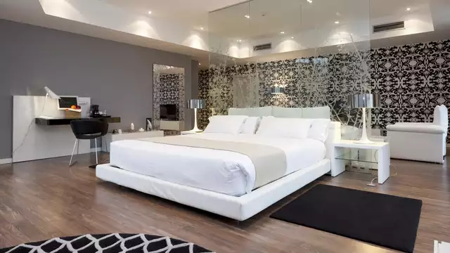 Escapada romántica en Suite con bañera hidromasaje y desayuno en el centro de Bilbao
