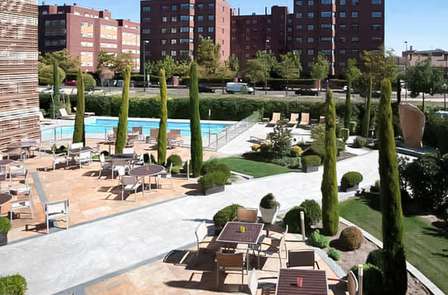 Spécial soldes : avec dîner et enfant gratuit dans le centre historique de Valladolid