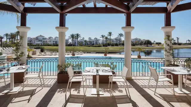 Escapada completa con cena, zona Wellness y desayuno incluido en un resort 5*